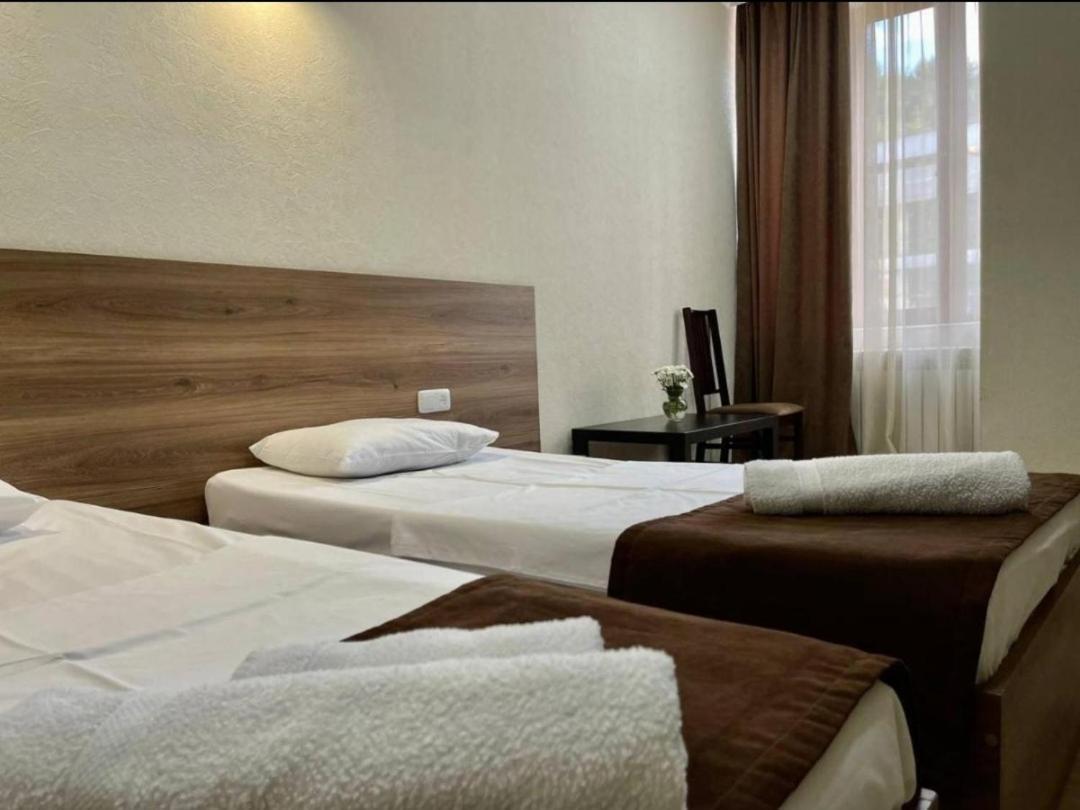 Merien Hotel Jerevan Exteriör bild
